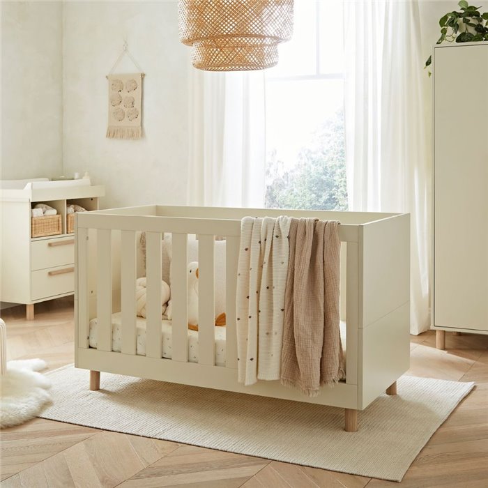 Harper 3 Piece Nursery Furniture Set  - Image 4